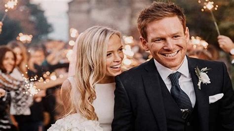 eoin morgan wife age.